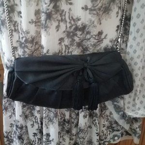 3/$20 Bow Tassel Clutch purse w/ straps
